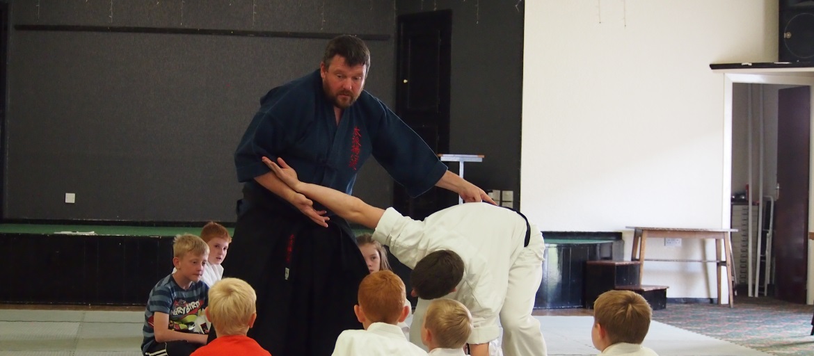 Structure and posture are key principles in Motoha Yoshin Ryu Jujutsu, Carlisle